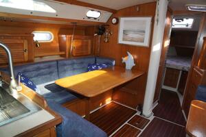 Beach Music 39ft Catalina Yacht For Sale
