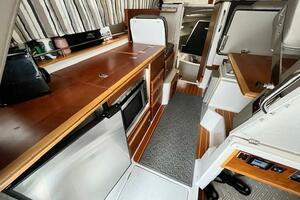 Yachtpuppy 32ft Cutwater Yacht For Sale