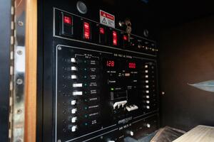 Southern Ground 38ft Winter Custom Yachts Yacht For Sale