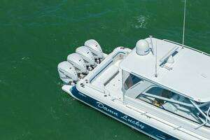 2019 Intrepid 475 Sport Yacht thumbnail 54