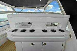 2019 Intrepid 475 Sport Yacht thumbnail 17