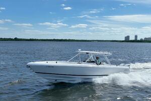 40ft Intrepid Yacht For Sale