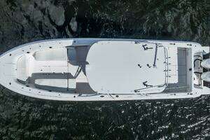 2011 Intrepid 400 Open thumbnail 6