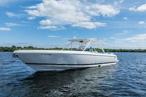 40ft Intrepid Yacht For Sale