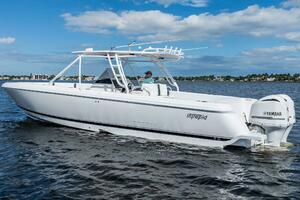 40ft Intrepid Yacht For Sale