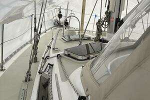 2004 Hylas 49 thumbnail 40