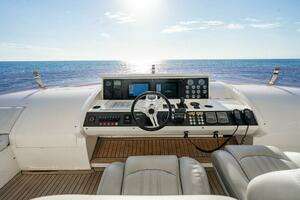 2010 Princess 95 M/Y thumbnail 39