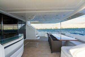 2010 Princess 95 M/Y thumbnail 23