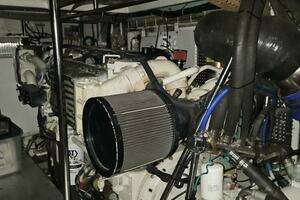 2003 Johnson Flybridge thumbnail 29