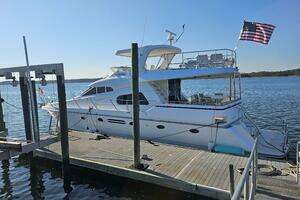2003 Johnson Flybridge thumbnail 1