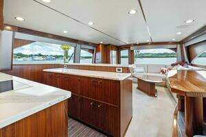2021 Viking 68 Convertible thumbnail 30