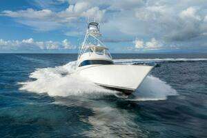 2021 Viking 68 Convertible thumbnail 98
