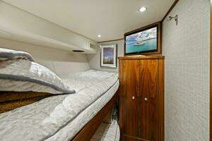 2021 Viking 68 Convertible thumbnail 53
