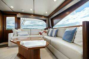 2021 Viking 68 Convertible thumbnail 16