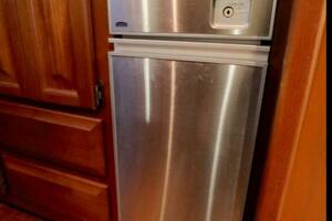 Sunshine State 48ft Viking Yacht For Sale