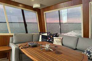 1987 Viking 48 Motor Yacht thumbnail 27