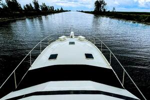 Sunshine State 48ft Viking Yacht For Sale