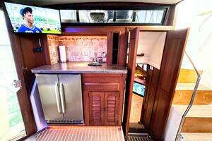 1987 Viking 48 Motor Yacht thumbnail 31