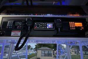 1987 Viking 48 Motor Yacht thumbnail 14