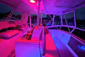 1987 Viking 48 Motor Yacht thumbnail 22