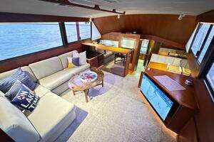 1987 Viking 48 Motor Yacht thumbnail 35