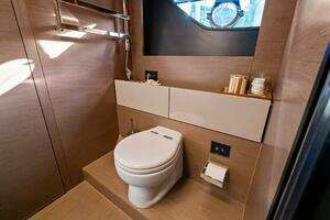 2019 Ferretti Yachts 780 thumbnail 60