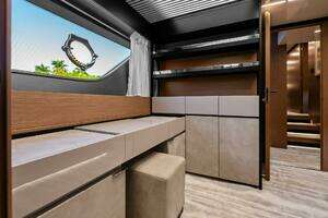 2019 Ferretti Yachts 780 thumbnail 44