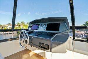 2019 Ferretti Yachts 780 thumbnail 22