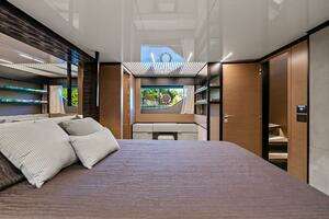 2019 Ferretti Yachts 780 thumbnail 36