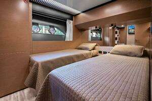 2019 Ferretti Yachts 780 thumbnail 46