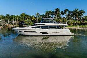 2019 Ferretti Yachts 780 thumbnail 2