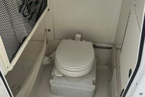 25ft Sea Hunt Yacht For Sale