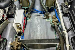 R amp R 37ft Carver Yacht For Sale