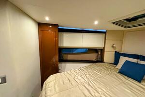 R amp R 37ft Carver Yacht For Sale