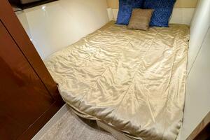 R amp R 37ft Carver Yacht For Sale