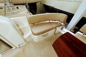 R amp R 37ft Carver Yacht For Sale