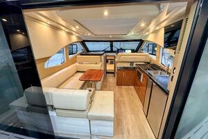 R amp R 37ft Carver Yacht For Sale