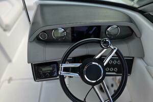 22ft Four Winns Yacht For Sale