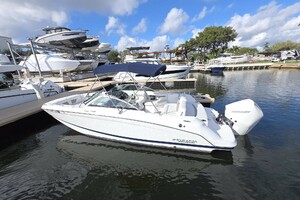 22ft Four Winns Yacht For Sale