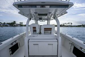 32ft Pursuit Yacht For Sale