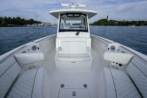32ft Pursuit Yacht For Sale