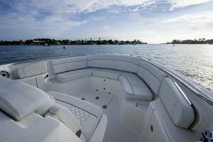 32ft Pursuit Yacht For Sale