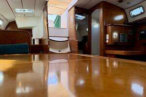 2000 Beneteau Oceanis 461 thumbnail 12