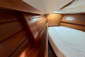 2000 Beneteau Oceanis 461 thumbnail 22