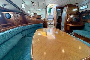 2000 Beneteau Oceanis 461 thumbnail 11