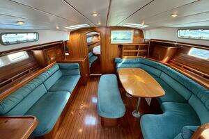 2000 Beneteau Oceanis 461 thumbnail 6