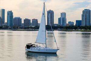 2000 Beneteau Oceanis 461 thumbnail 96