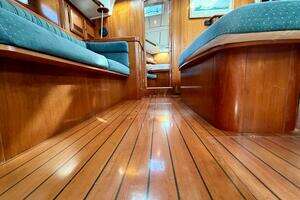 2000 Beneteau Oceanis 461 thumbnail 17