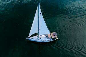 2000 Beneteau Oceanis 461 thumbnail 93