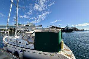 2000 Beneteau Oceanis 461 thumbnail 76